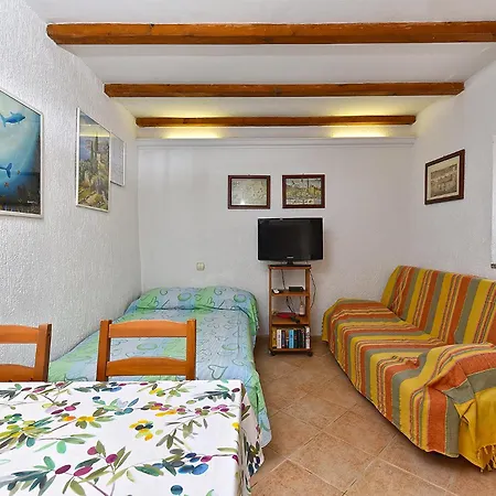 Suzi 2381 Apartamento