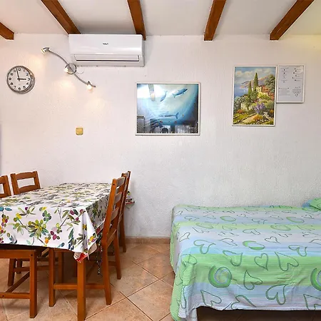 Suzi 2381 Apartamento