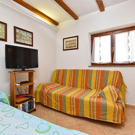 Suzi 2381 Apartamento *