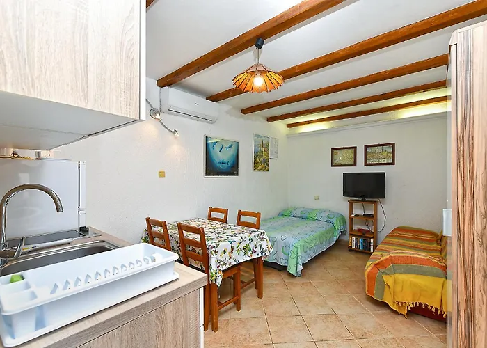 아파트 Suzi 2381 *